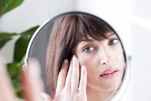 Le Skin Booster pour améliorer la qualité de la peau du visage